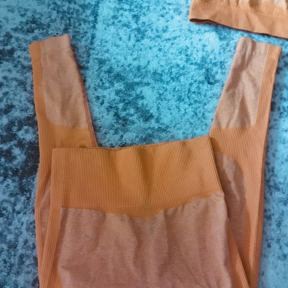 Workout set - Picture 3 of 3